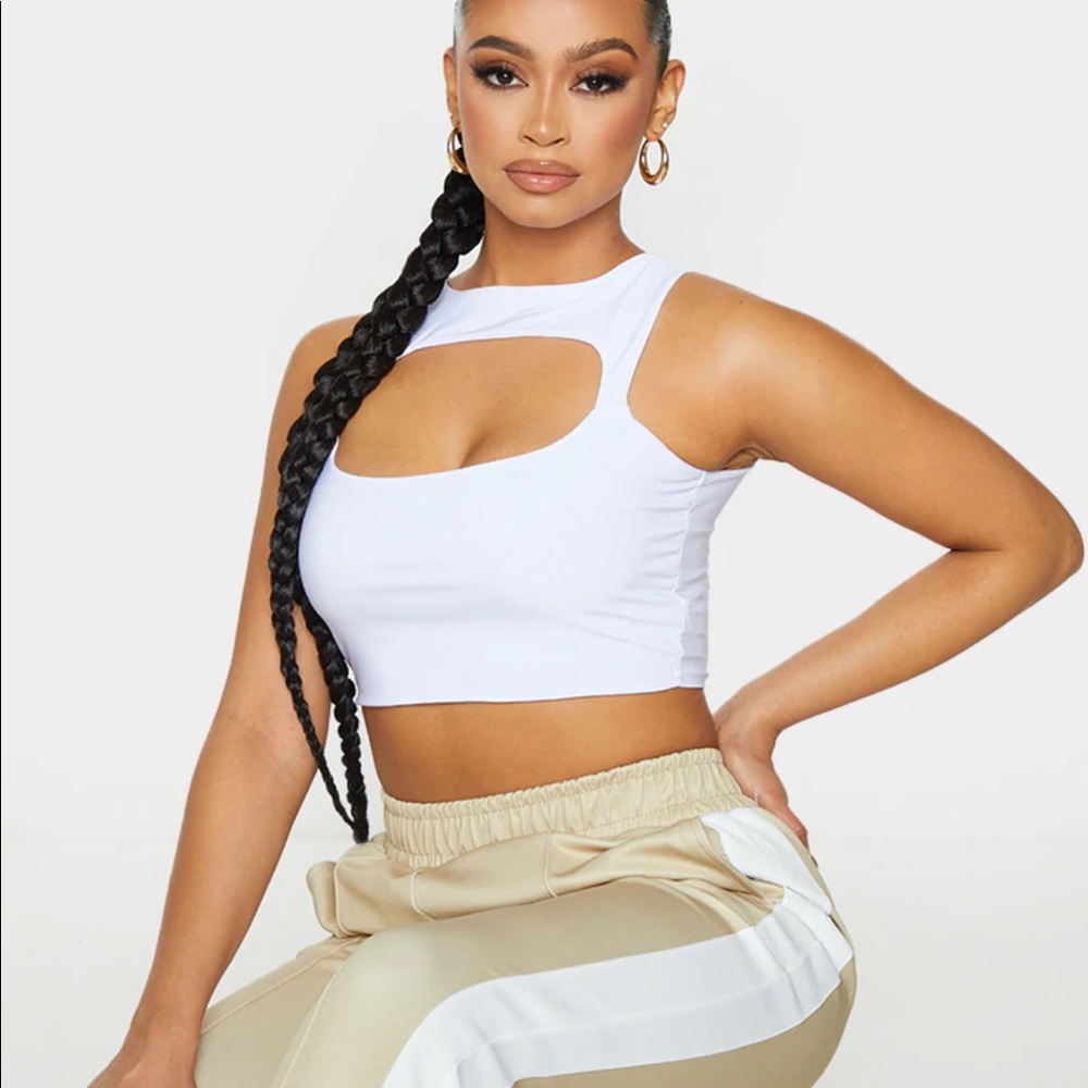 PrettyLittleThing White Crop Top